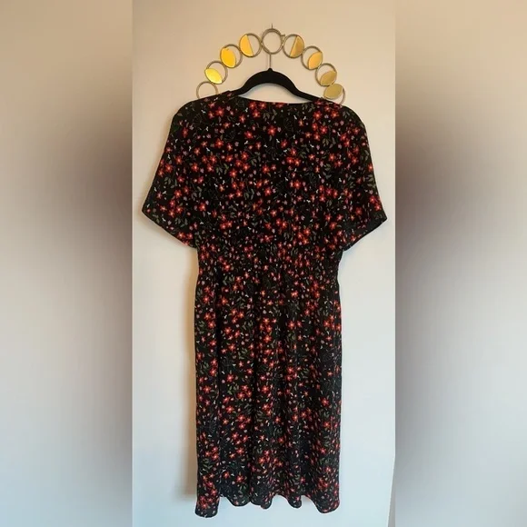 Cleo Petites Women Size XL Floral Midi Dress Black Red White Ruched Waist V Neck - Picture 6 of 6
